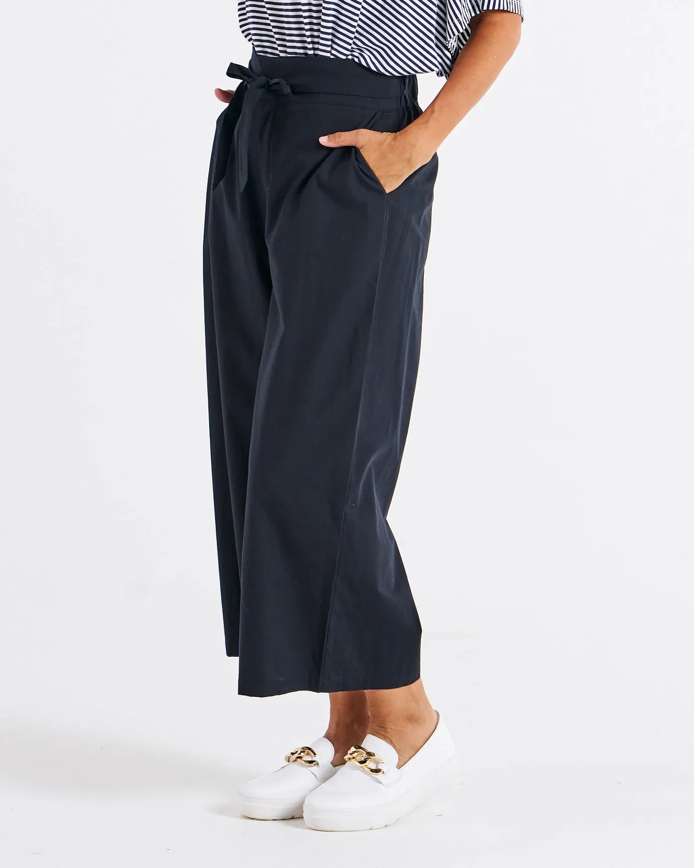 Betty Basics Cabo Crop Pant Black