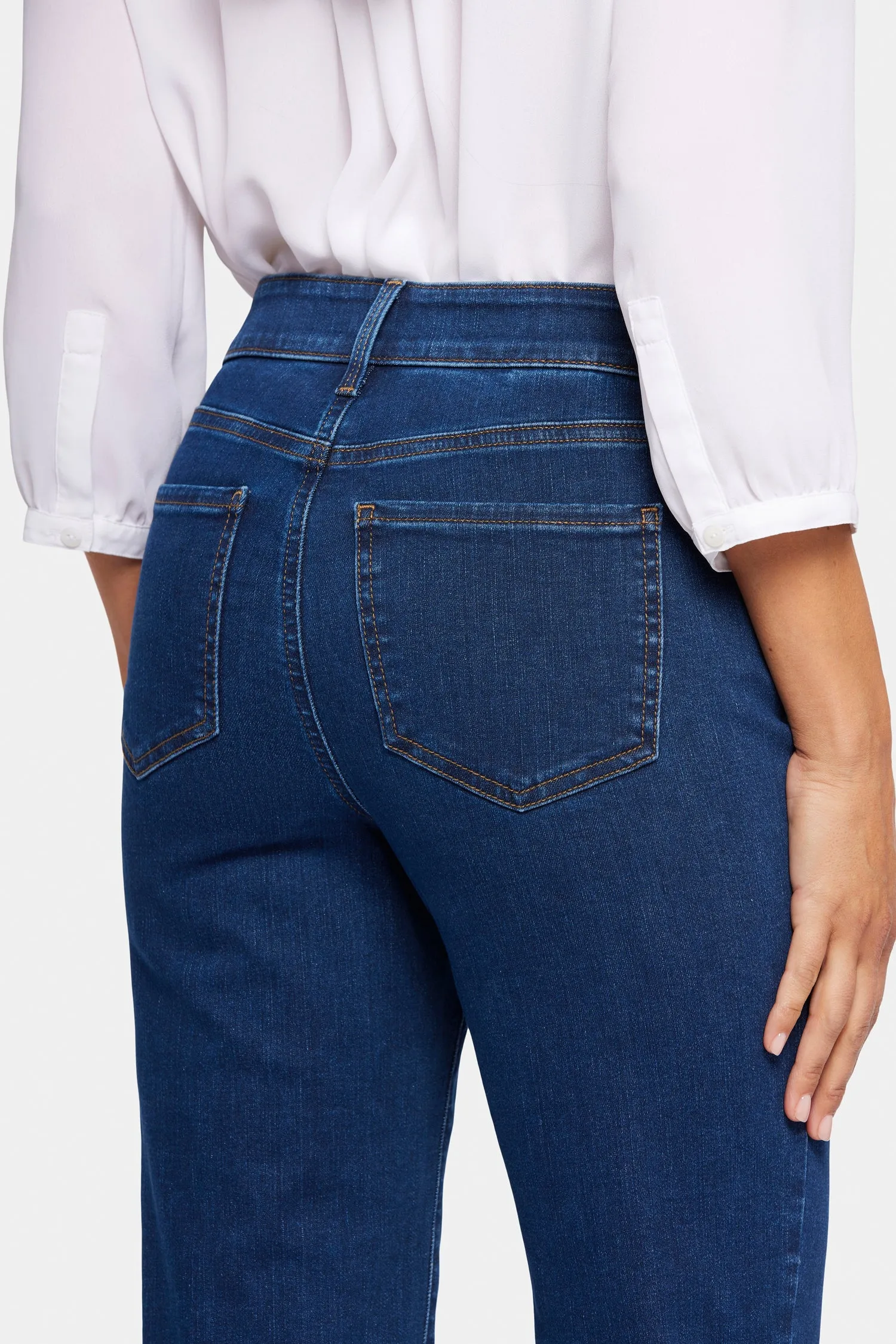 Blake Slim Flared Jeans In Petite - Quinn