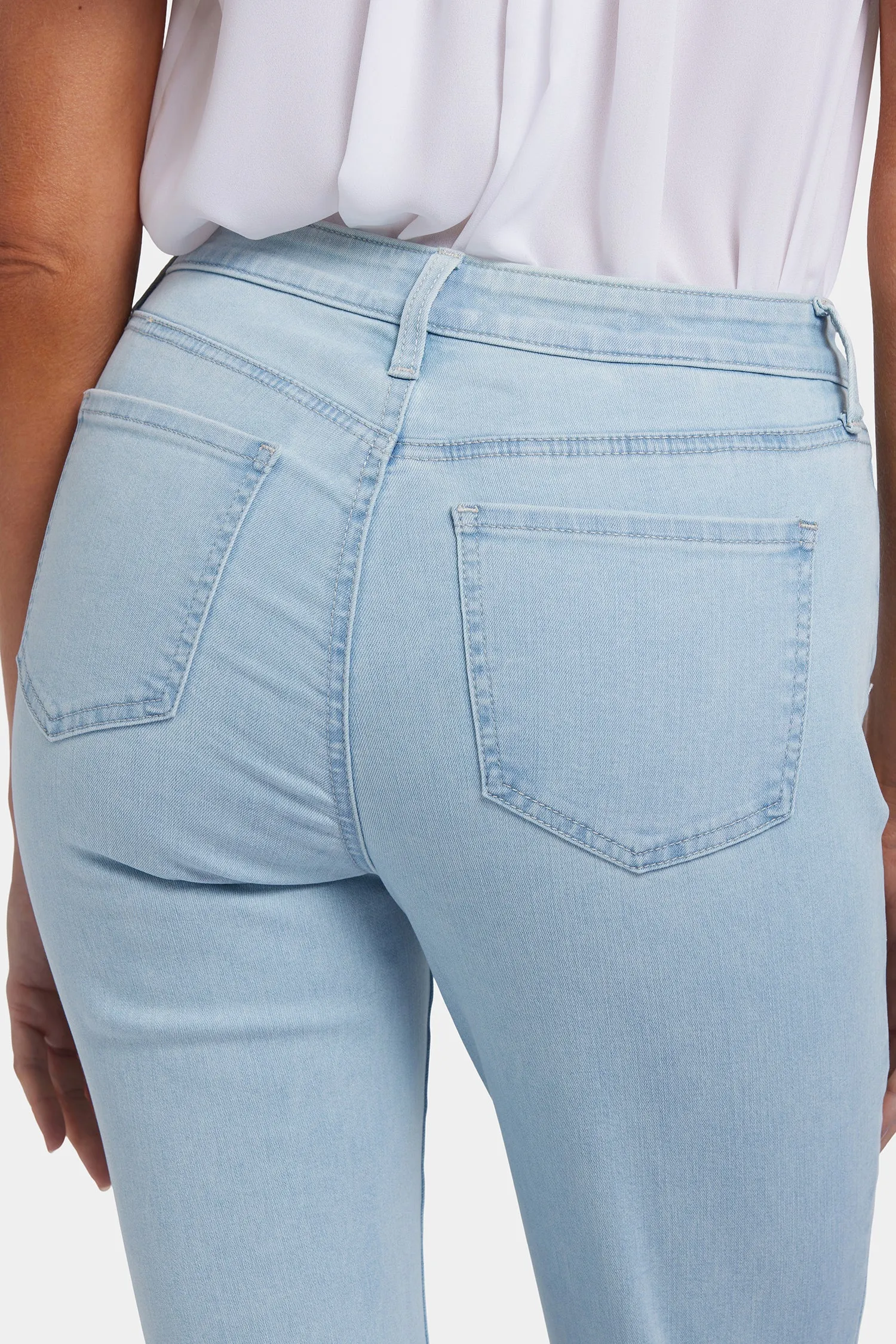 Chloe Skinny Capri Jeans - Clear Waters