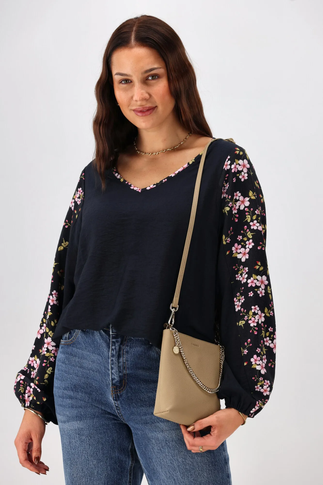 Gloss The Label Yara Split Sleeve Top Enchanted Floral