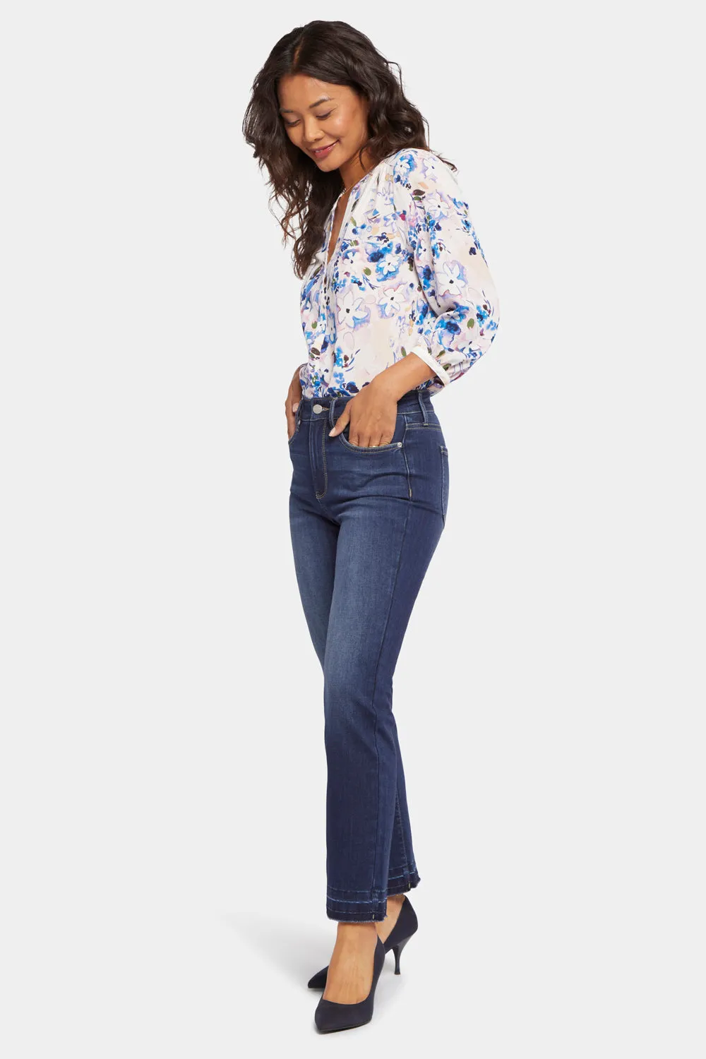 Marilyn Straight Ankle Jeans In Petite - Wonderland