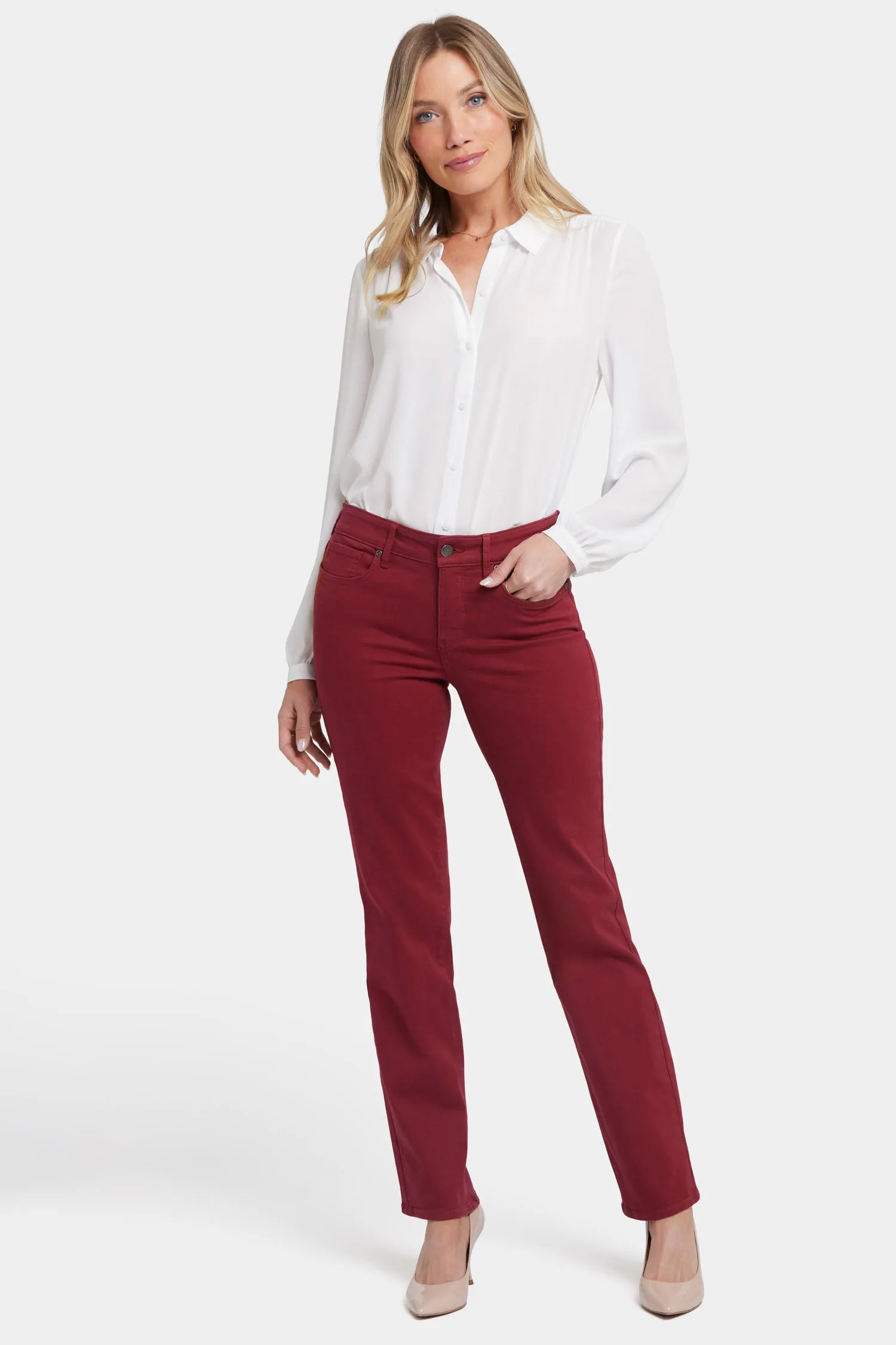Marilyn Straight Jeans In Petite - Wild Currant