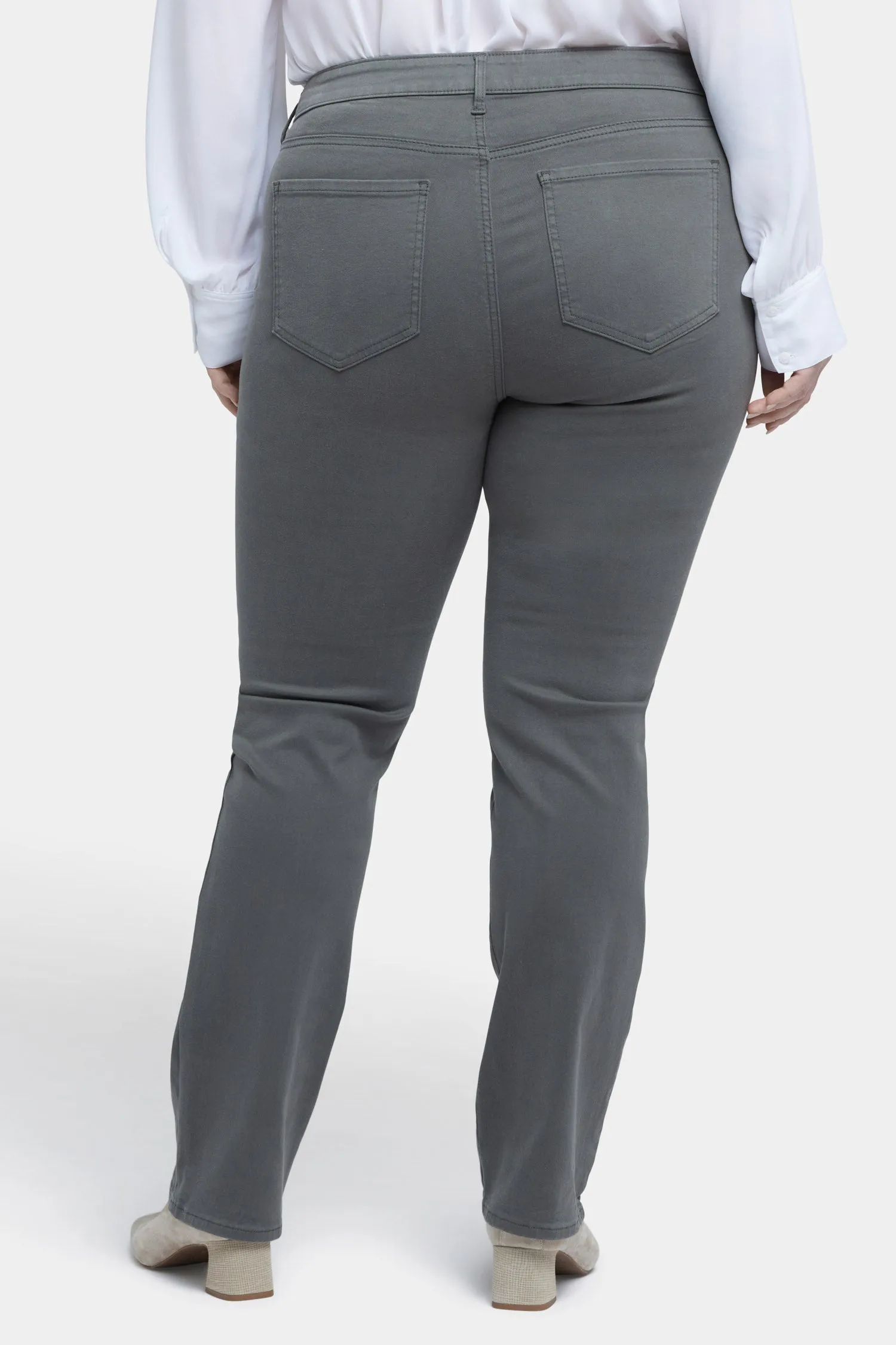 Marilyn Straight Jeans In Plus Size - Vine Leaf