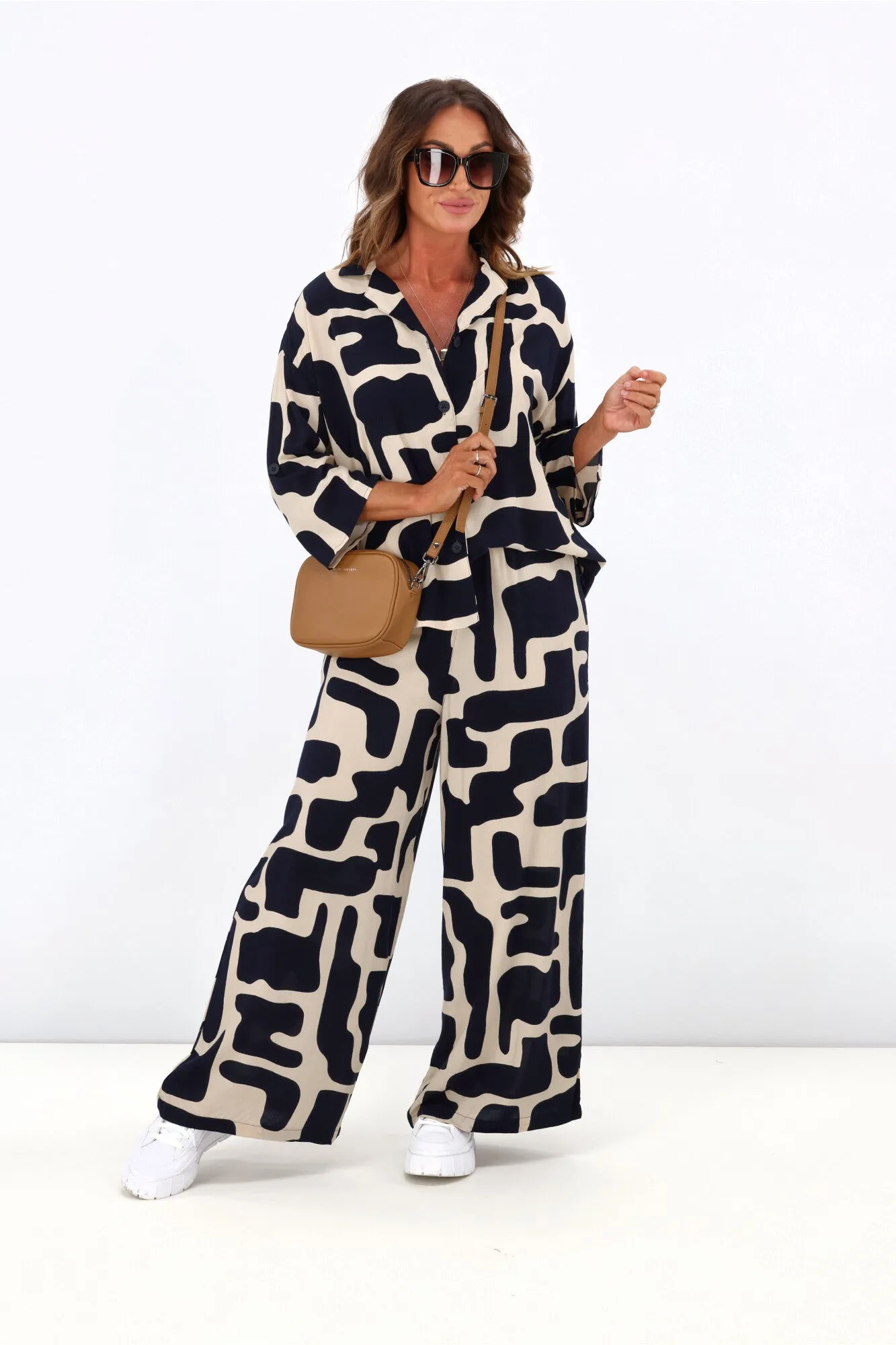 New U Collection Hannah Geo Print Shirt Navy Beige