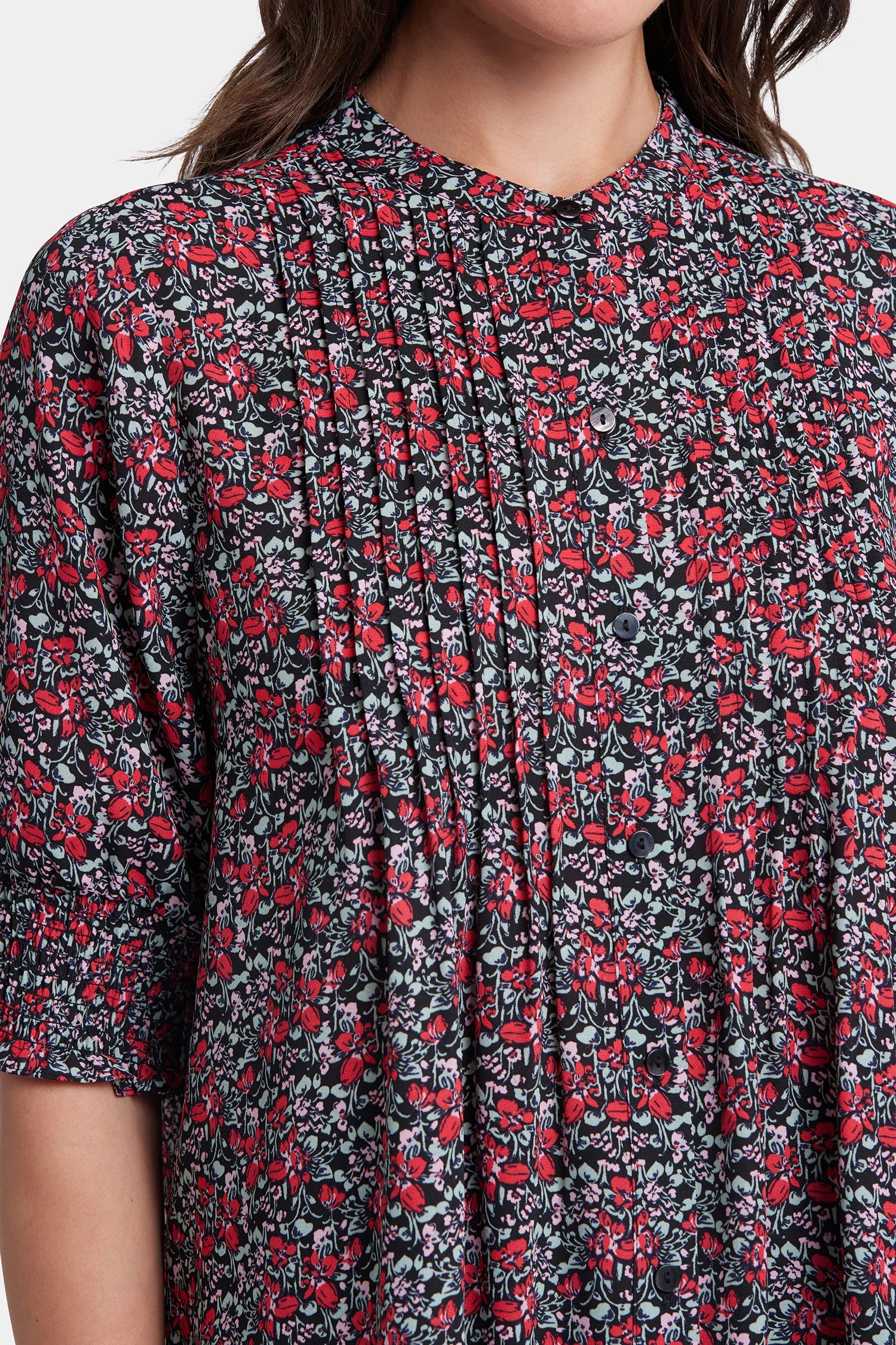 Pleated Short Sleeved Blouse - Los Rosales