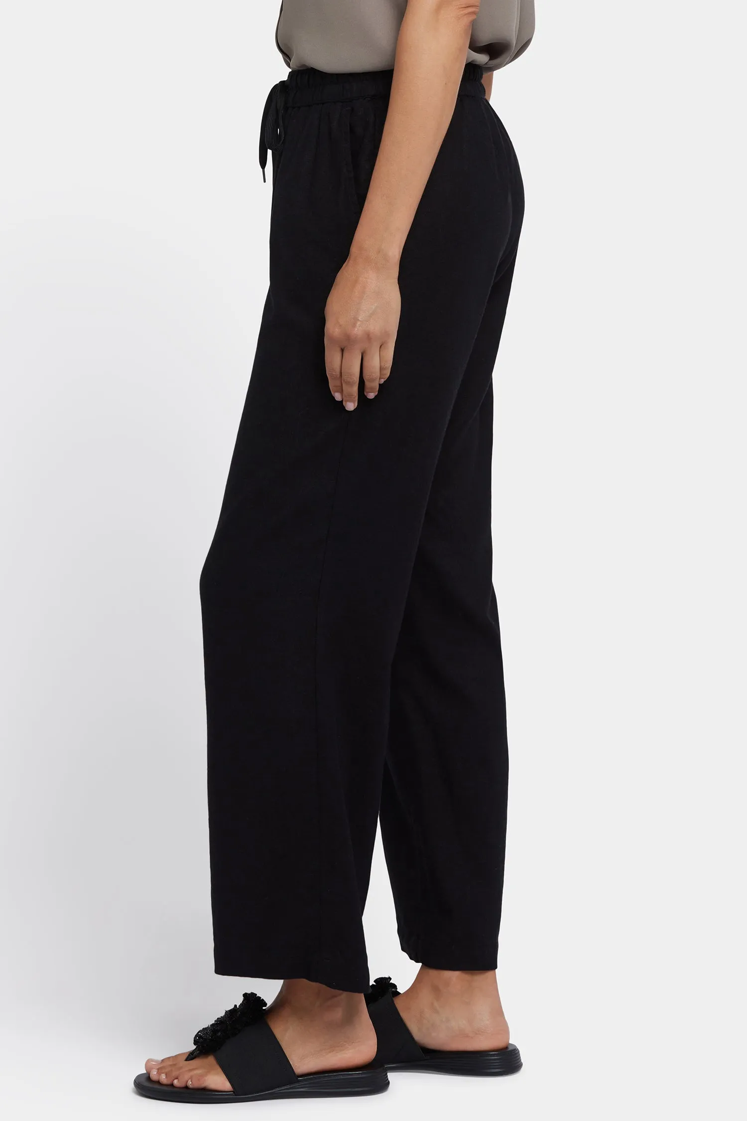 Relaxed Drawstring Pull-On Pants - Black