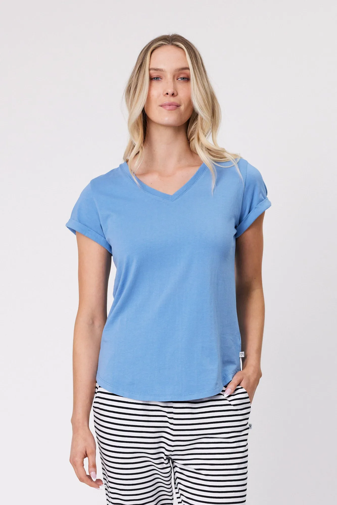 Shine On Essentials V Tee Light Blue
