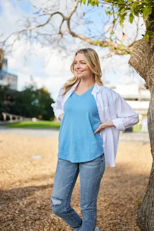 Shine On Essentials V Tee Light Blue