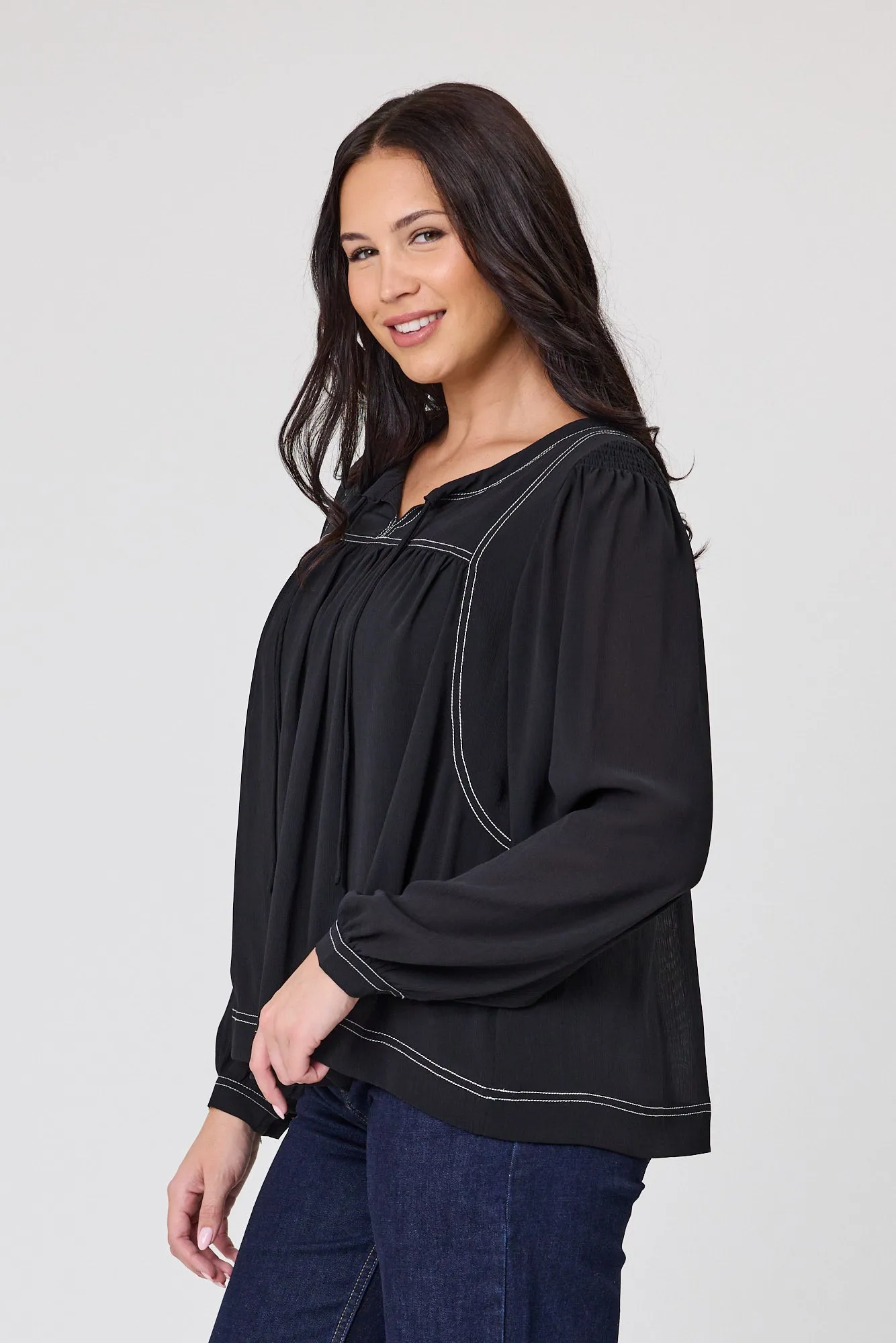 Shine On Label Tare Stitched Detail Top Black / Natural Thread Contrast