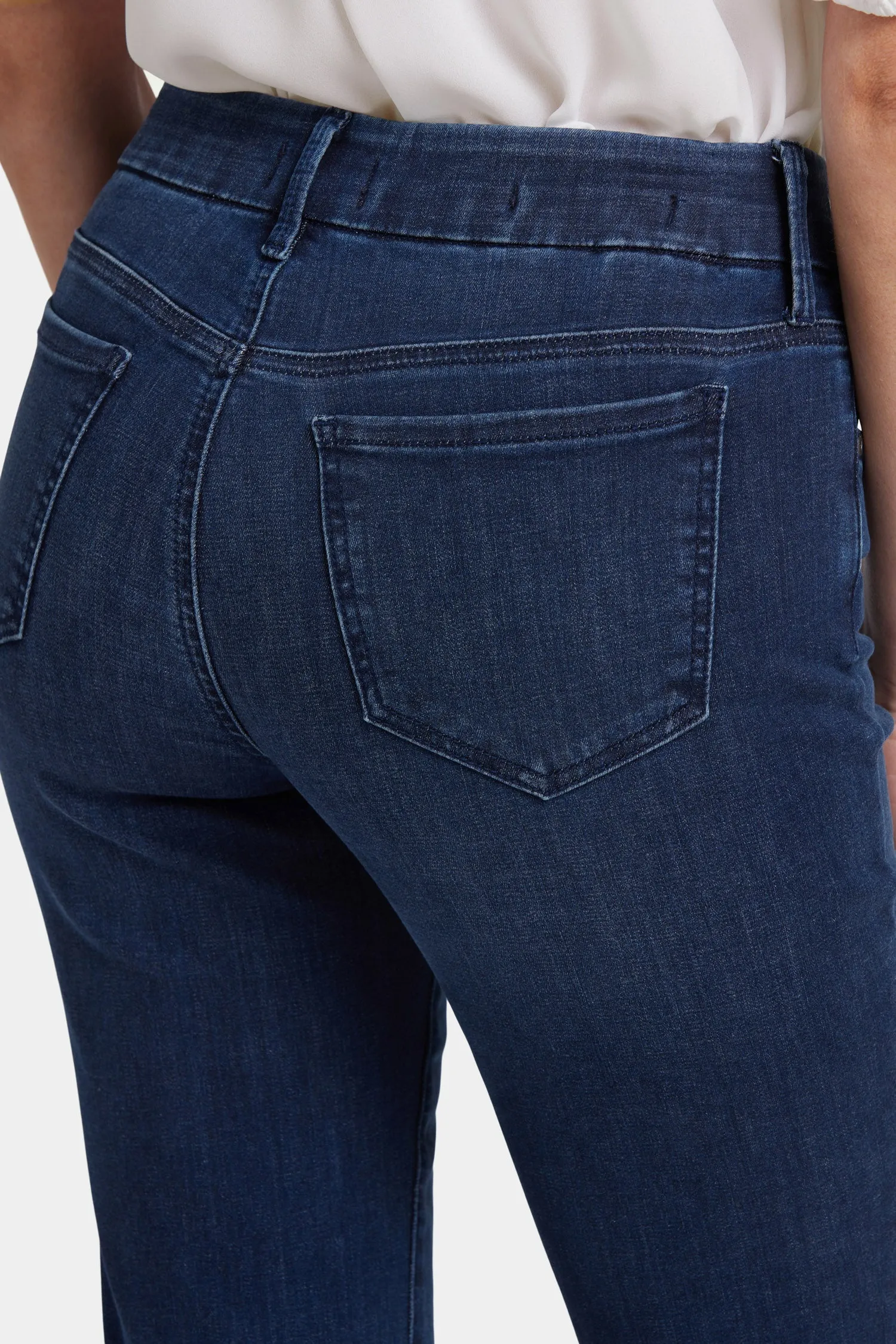 Waist-Match™ Marilyn Straight Jeans In Petite - Basin